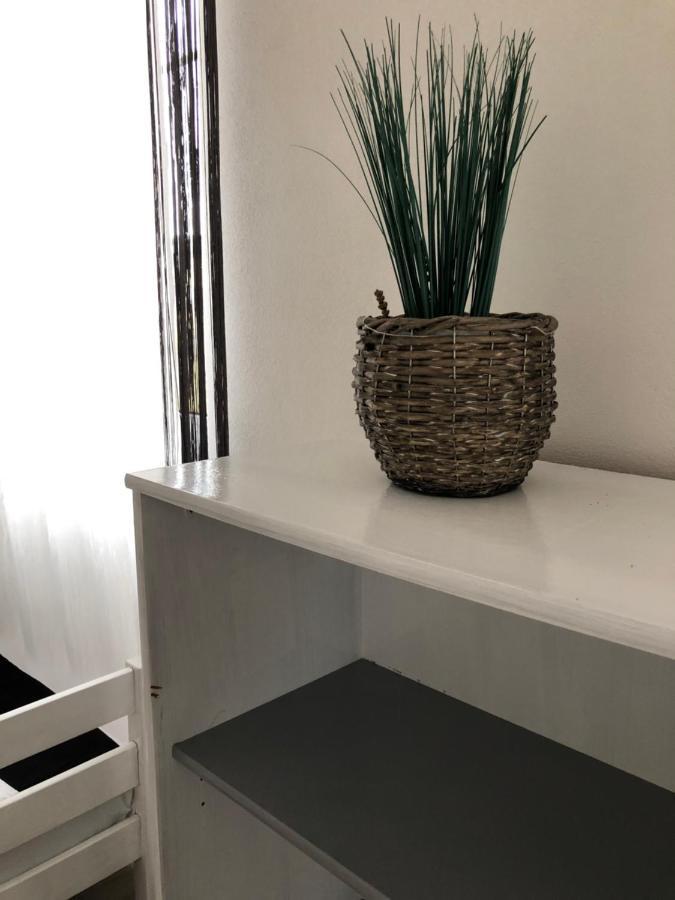 Mija Apartman S Vinnym Sklipkem, Zahradou A Grilem Kájov Kültér fotó