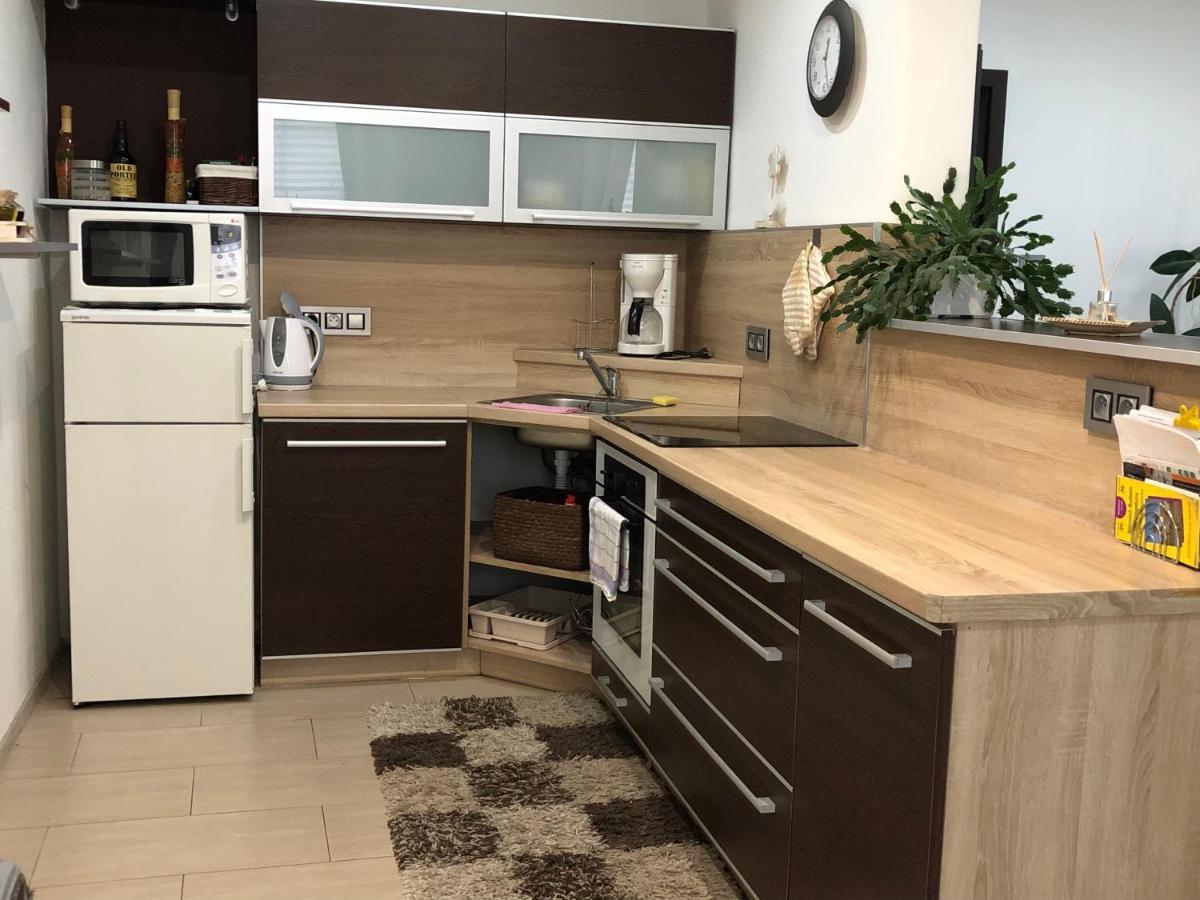 Mija Apartman S Vinnym Sklipkem, Zahradou A Grilem Kájov Kültér fotó