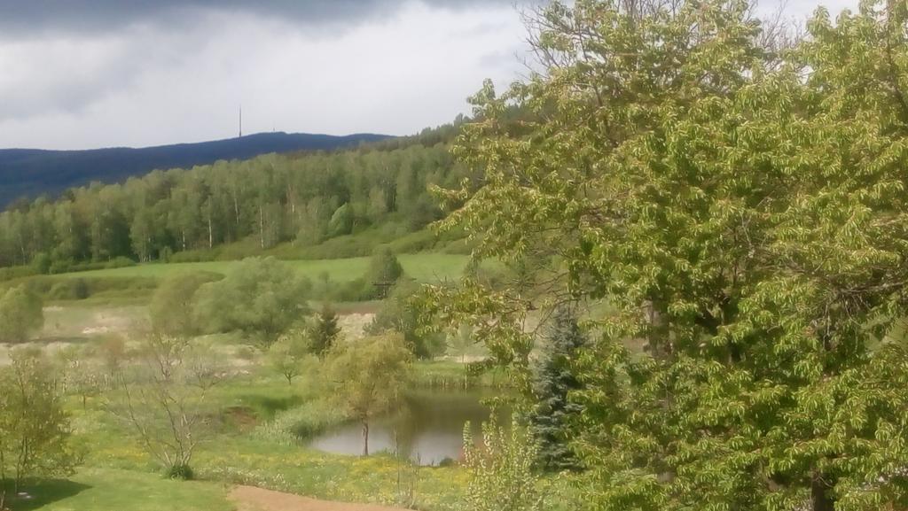 Mija Apartman S Vinnym Sklipkem, Zahradou A Grilem Kájov Kültér fotó