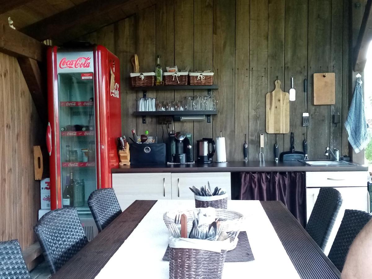 Mija Apartman S Vinnym Sklipkem, Zahradou A Grilem Kájov Kültér fotó